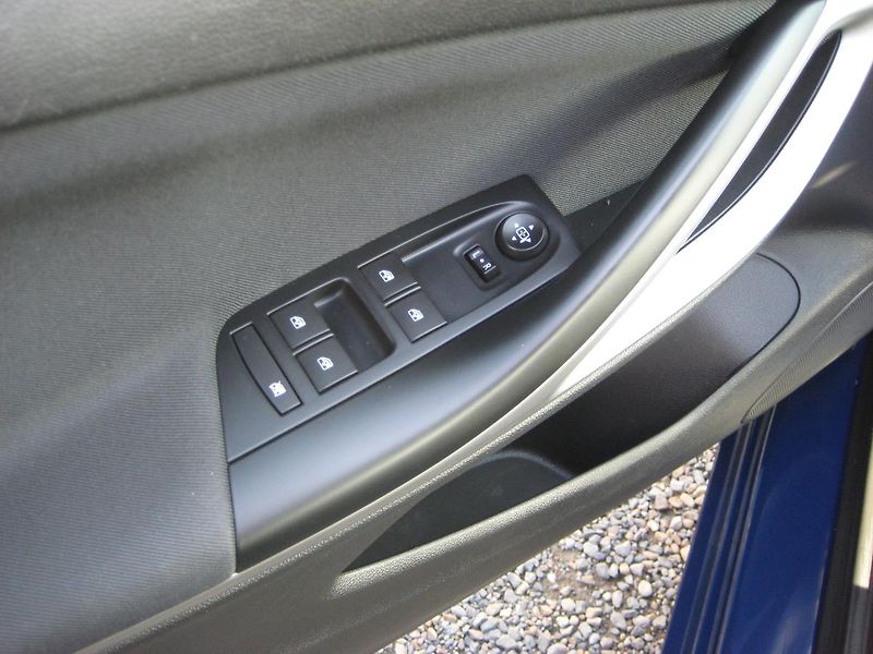 Opel Astra 1.6 CDTi Enjoy ALU-DPH-ČR !!! - fotka 13 z 28