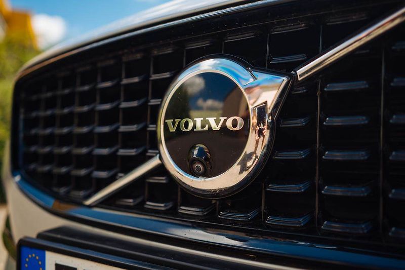 Volvo S90 (2024) T8 Recharge - fotka 9 z 32