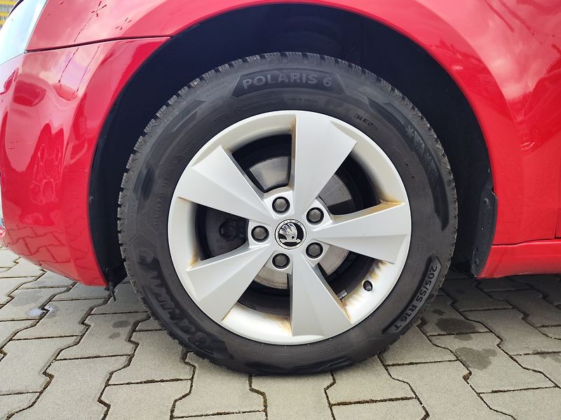 Škoda Octavia 1.6 TDi/81kW Style DSG - fotka 31 z 31