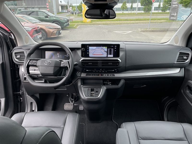 Toyota ProAce Verso 2.0 8AT L2 VIP 7S ODBĚR 3/2026 - fotka 15 z 30
