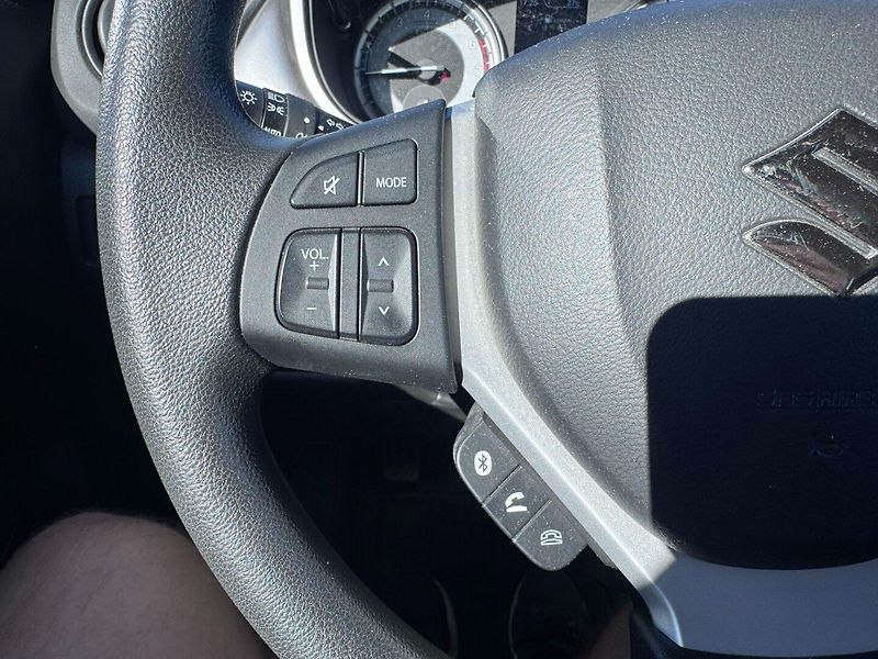 Suzuki Vitara (2021) 1,4i 95 KW HYBRID TAŽNÉ 1. MAJ - fotka 25 z 45