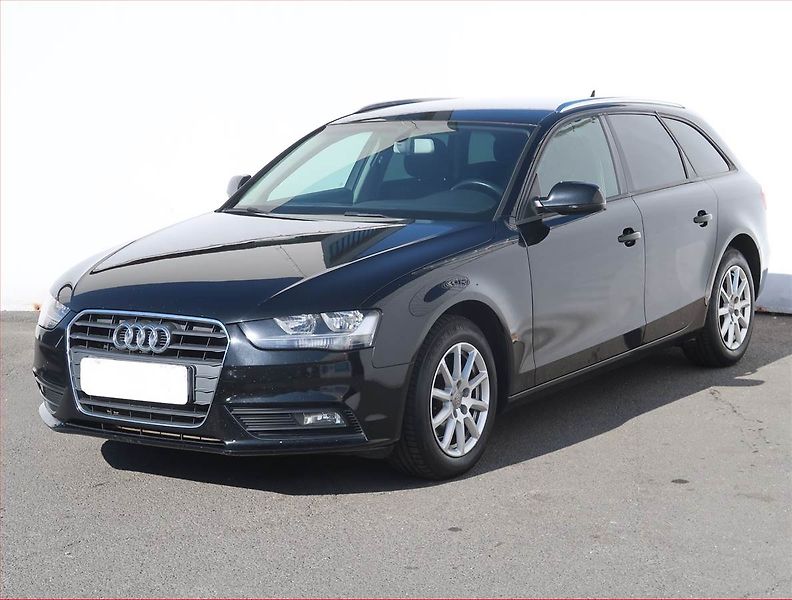 Audi A4 (2014) Ambition 2.0 TDI, Automat - fotka 2 z 18