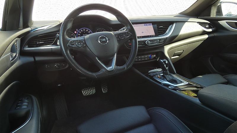 Opel Insignia 2,0 T 4x4 GSi - fotka 5 z 25