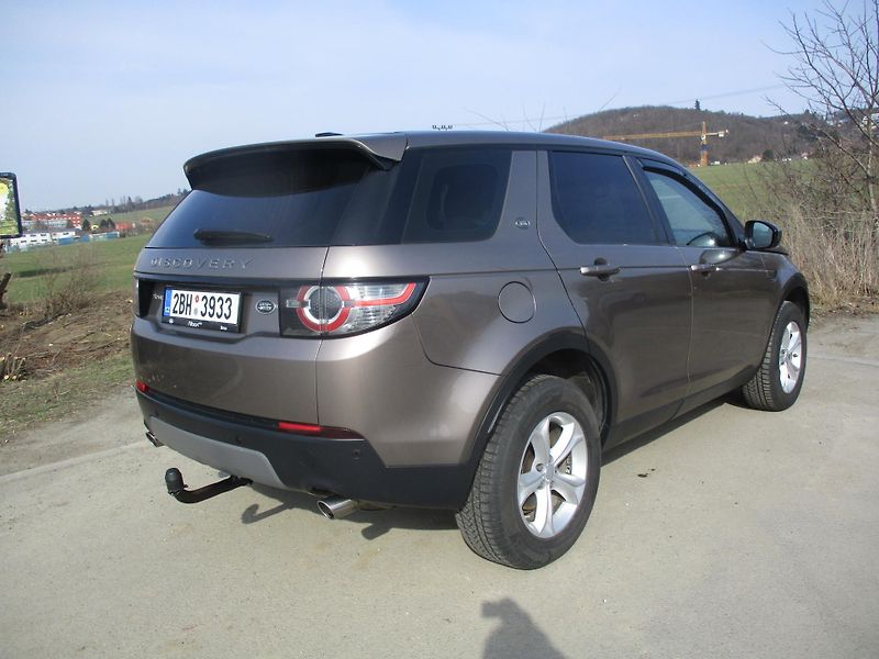 Land Rover Discovery Sport 2.0 TD4 110kW 4x4 koupeno CZ - fotka 6 z 42