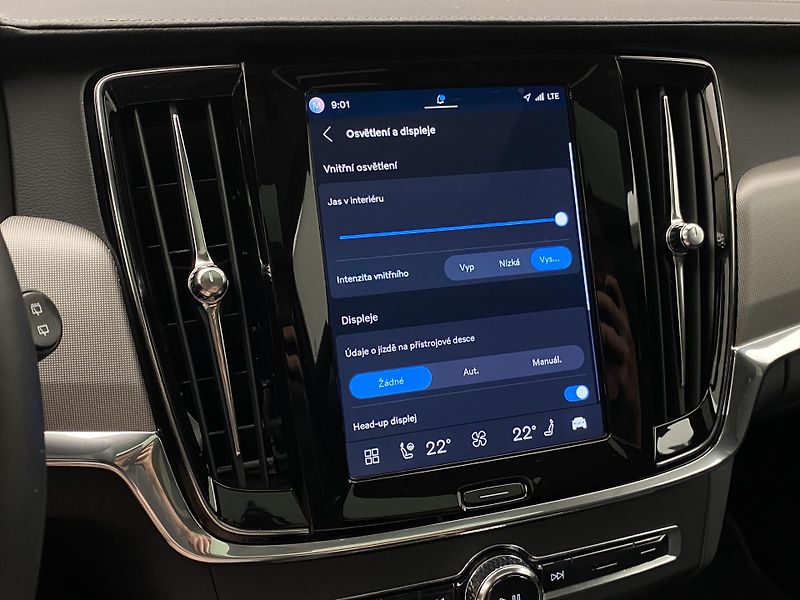 Volvo V90 T8 AWD RECHARGE DARK PLUS AUT - fotka 54 z 65