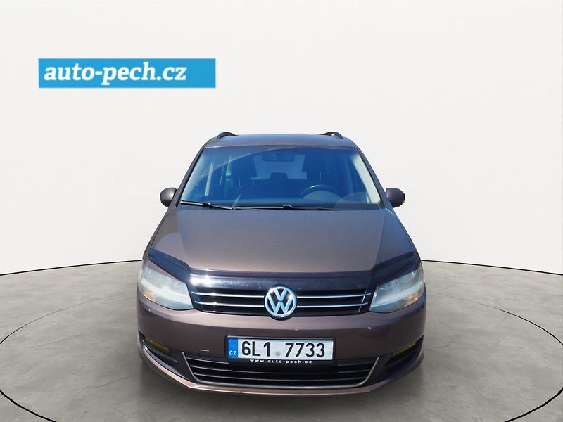 Volkswagen Sharan (2011) 2.0 TDI, 103 kW, 7 míst - fotka 6 z 31
