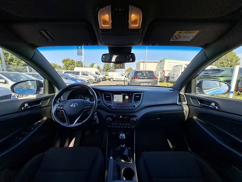 Hyundai Tucson 1,7 D 116k M6 - fotka 2 z 24