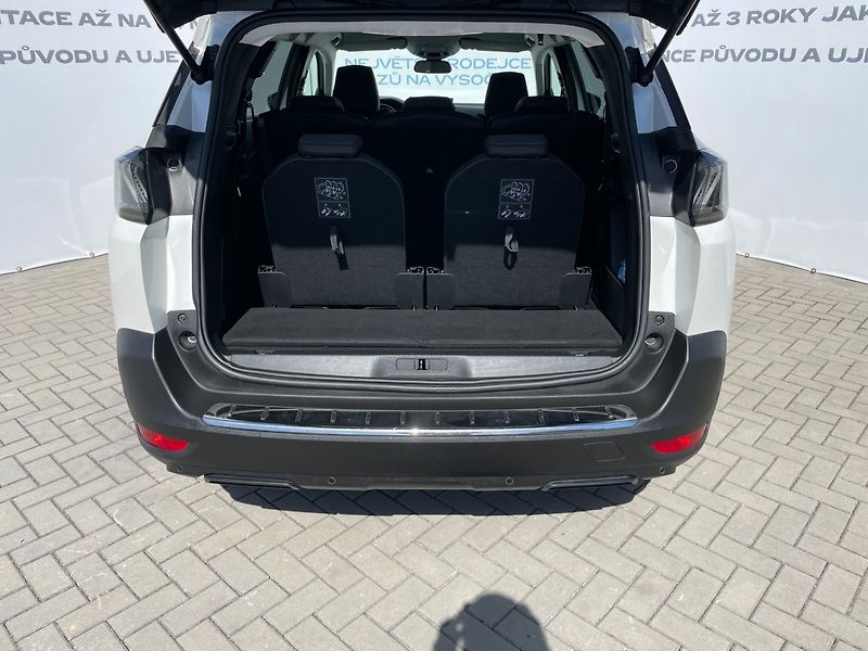 Peugeot 5008 (2021) 1.5HDi Allure! EAT8! ČR+1.maj! - fotka 10 z 39