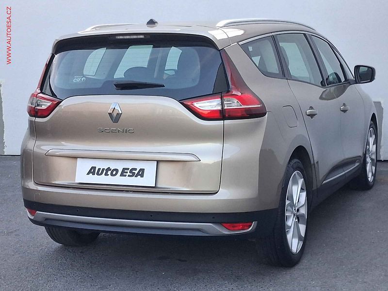 Renault Grand Scénic (2017) 1.2 TCe, Energy, park. čidla - fotka 4 z 17