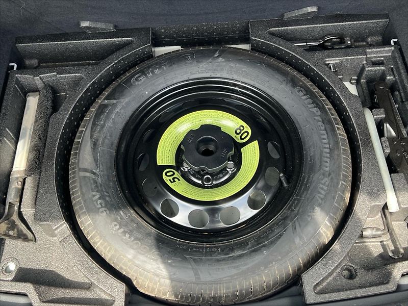Škoda Karoq 1,5 TSi 110kW 7DSG SPORTLINE - fotka 25 z 27