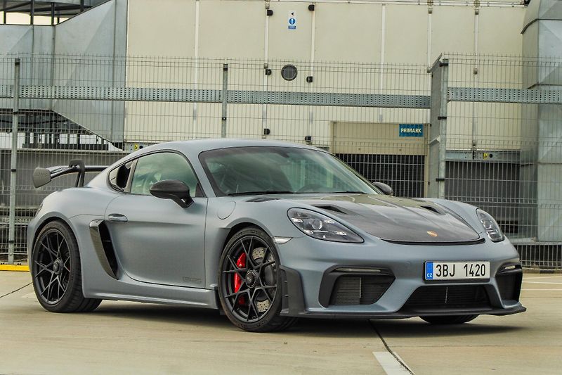 Porsche Cayman (2024) GT4RS WEISSACH - fotka 2 z 24