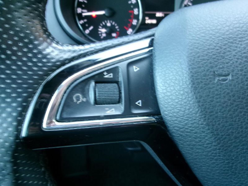 Škoda Octavia 2,0 TDI AUTOKLIMA - fotka 19 z 40