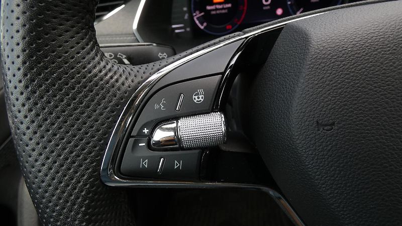 Škoda Octavia Combi 2.0 TDI Style - fotka 12 z 26