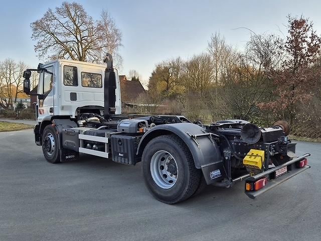 Iveco Eurocargo 180E32 4x2 hákový natahovák - fotka 5 z 15
