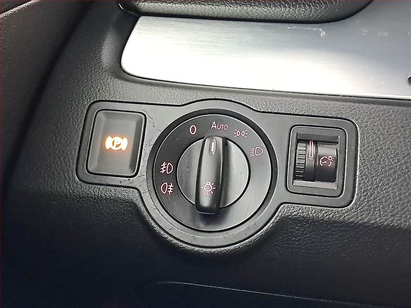 Volkswagen Passat (2008) 2.0 TDI, Automat, nová STK - fotka 18 z 18