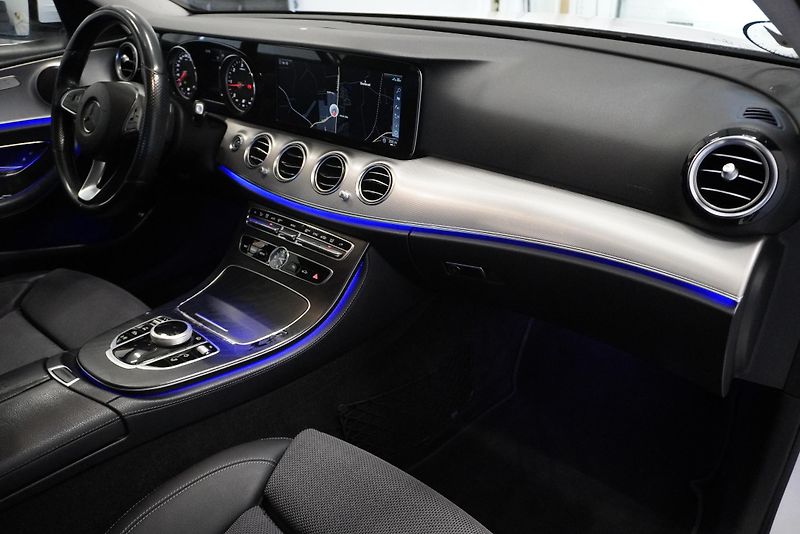 Mercedes-Benz Třídy E (2018) 2,0 AUTOMAT - fotka 26 z 27