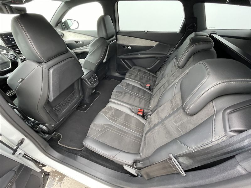 Peugeot 5008 1,5 BlueHDi EAT8 PDC  GT+ - fotka 18 z 25