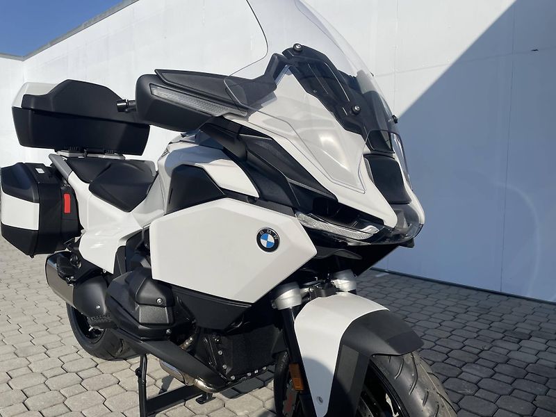 BMW (2026) R 1300 RT - fotka 4 z 15