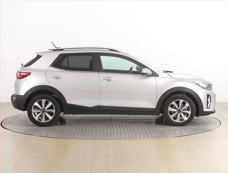 Kia Stonic (2024) 1.2 DPI, Serv.kniha, Tempomat - fotka 6 z 20