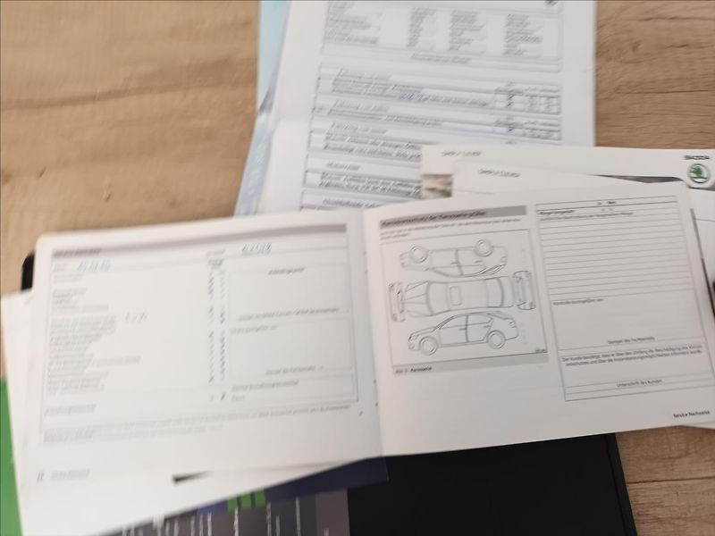 Škoda Octavia 2,0 TDI,RS,NAVIGACE,KLIMA,AUT. - fotka 46 z 49