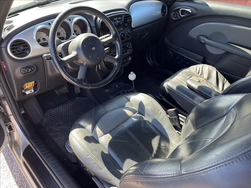 Chrysler PT Cruiser 2,4 i CABRIO AUTOMAT ALU - fotka 9 z 29