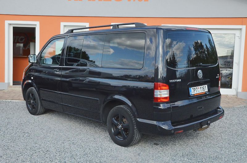 Volkswagen Multivan (2007) 2.5 TDi 128kW 4MOTION / TAŽNÉ - fotka 4 z 34