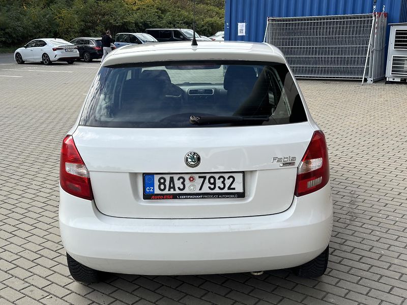 Škoda Fabia (2007) 1.2i 51kw  - fotka 4 z 17