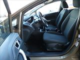 Ford Fiesta 1,2 i 60kW 2x kola, klima - náhled 14