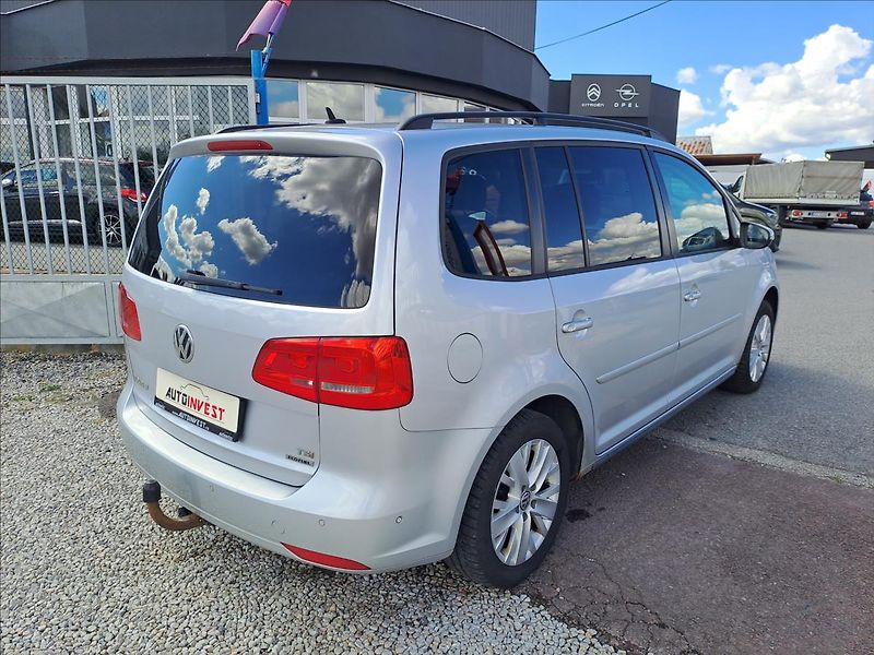 Volkswagen Touran 1,4 i + CNG DSG - fotka 3 z 15