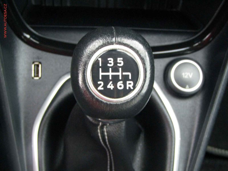 Ford Puma (2020) 1.0 EcoBoost, 1.maj,ČR, Navi - fotka 18 z 20