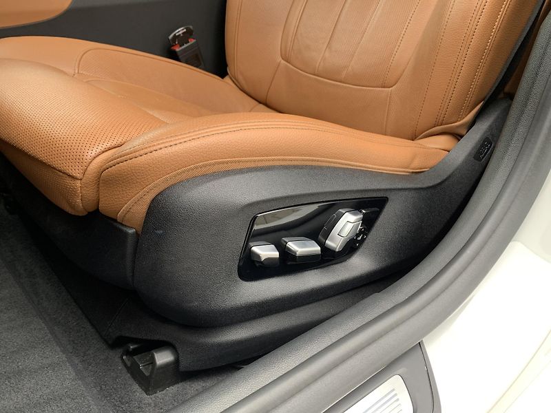 BMW Řada 5 (2018) - fotka 37 z 41
