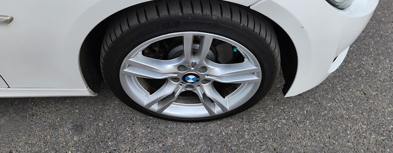 BMW Řada 3 (2010) 330D*M*PAKET*CABRIO - fotka 33 z 42