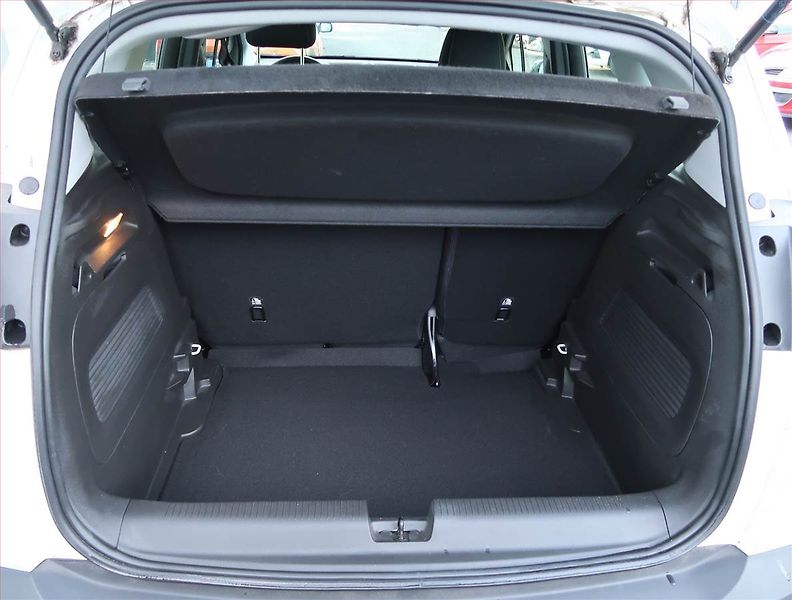 Opel Crossland X (2023) 1.2 Turbo, ČR,1.maj - fotka 13 z 14