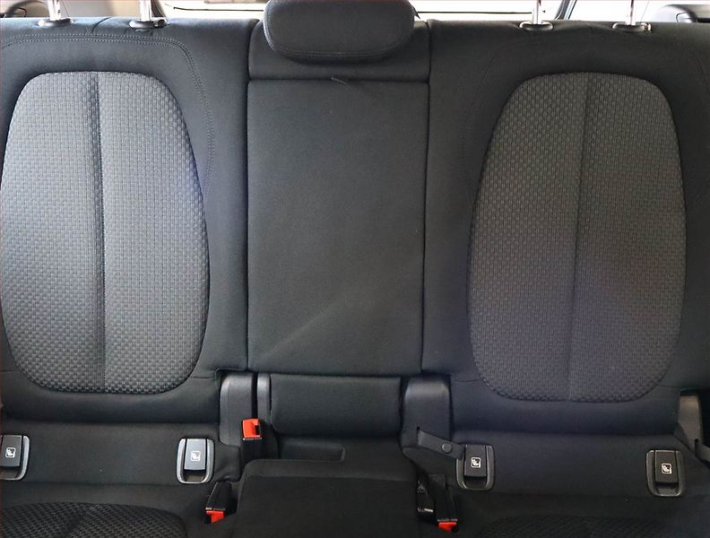BMW X1 (2018) sDrive18i, Automat, Navi - fotka 10 z 21