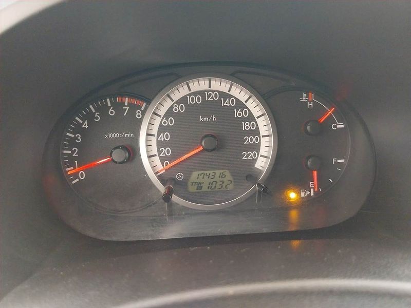 Mazda 5 (2007) 1.8, 7 míst, po STK - fotka 11 z 19