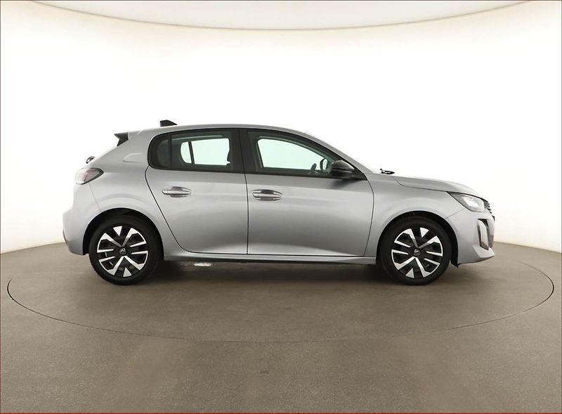 Peugeot 208 (2024) 1.2 PureTech, Serv.kniha, Navi - fotka 6 z 13