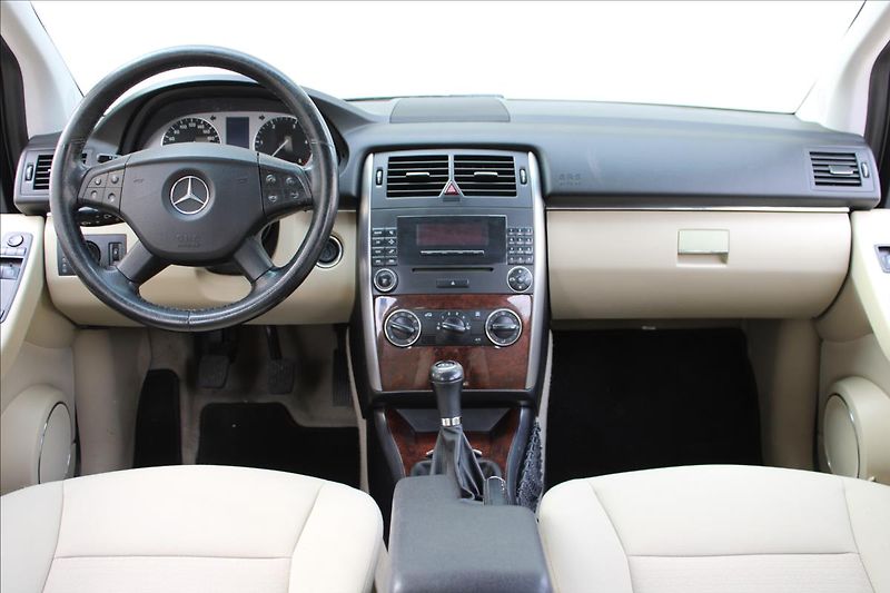 Mercedes-Benz Třídy B B 180 CDI / KLIMA / CZ - fotka 20 z 35