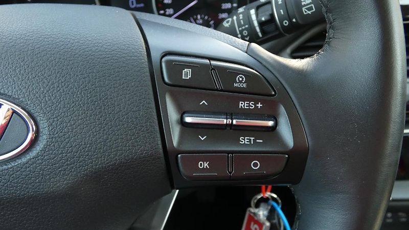 Hyundai i30 Kombi 1.6 CRDi Tricolor - fotka 12 z 22