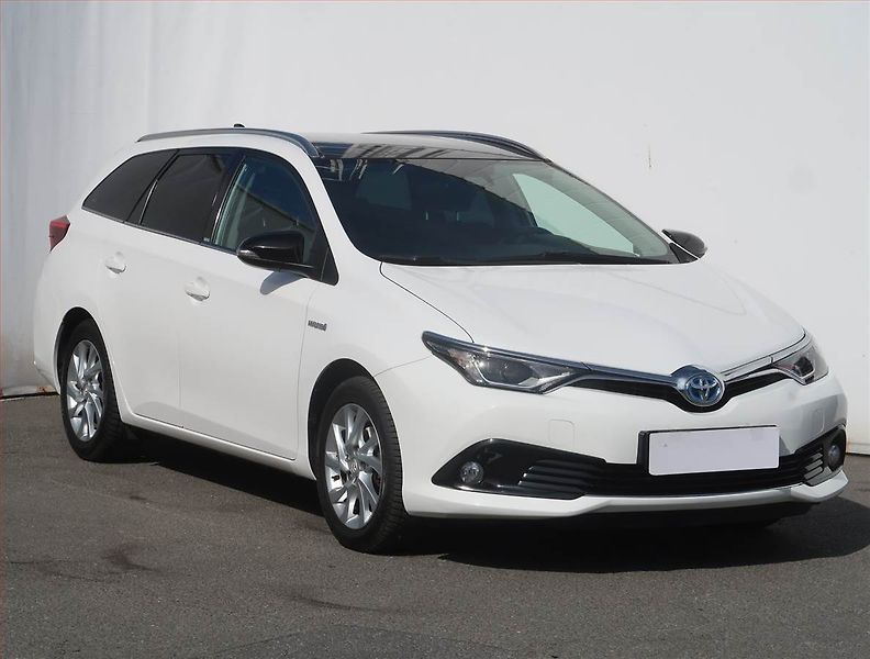 Toyota Auris (2016) Hybrid, Automat, Serv.kniha - fotografie inzerátu
