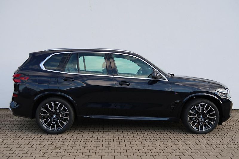 BMW X5 xDrive30d - fotka 5 z 6