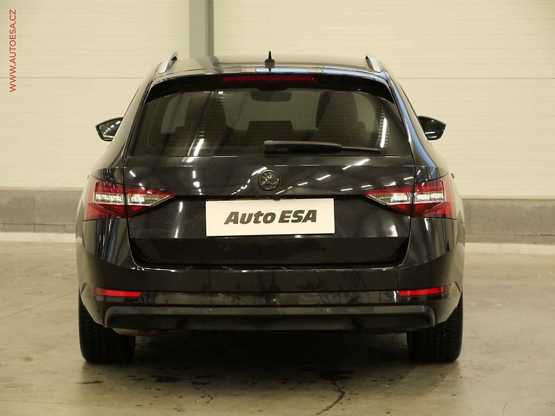 Škoda Superb (2016) 2.0, ČR, L&K, AT, navi - fotka 5 z 25