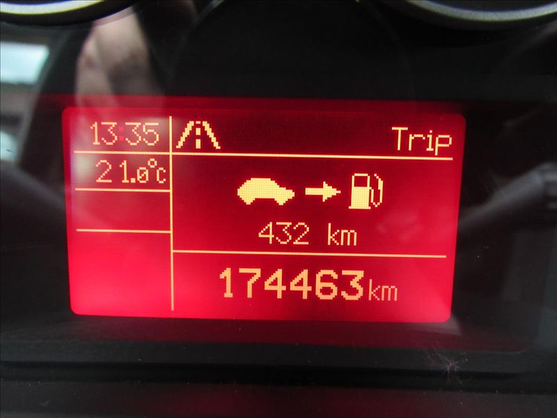Alfa Romeo MiTo 1,4 Turbo 99kW - fotka 14 z 30