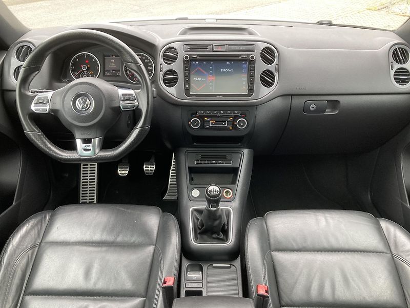 Volkswagen Tiguan (2013) 2.0TDI R-line - fotka 13 z 37