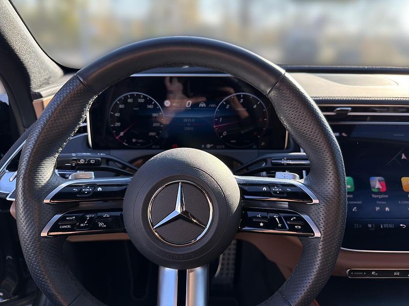 Mercedes-Benz Třídy E E 220d 4M Kombi AMG Style - fotka 10 z 18