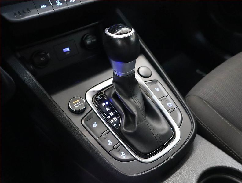 Hyundai Kona (2022) 1.6 T-GDI - fotka 13 z 23
