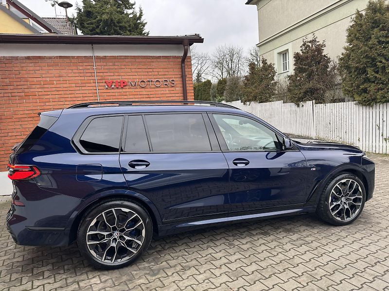 BMW X7 40i-INDIVID-MASÁŽE-R22-TAŽ. - fotka 6 z 47