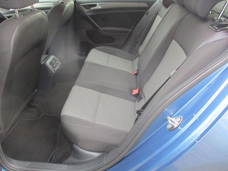 Volkswagen Golf TSi*77kW*VÝHŘEV*Z+L PNEU*TOP  - fotka 41 z 47
