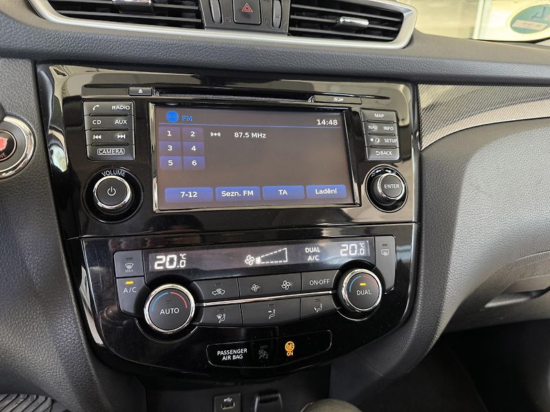 Nissan X-Trail 1,6dCi 96kW*AUT*360kam*Panoram - fotka 23 z 35