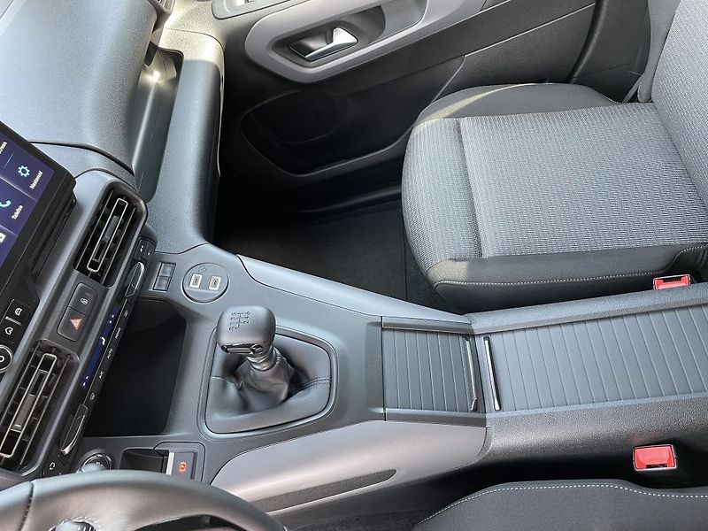 Toyota ProAce City Verso 1.5D 130k Family ODBĚR 11/2026 - fotka 23 z 30
