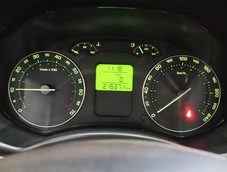 Škoda Octavia (2007) Ambiente 1.6, nová STK, Tažné - fotka 11 z 15
